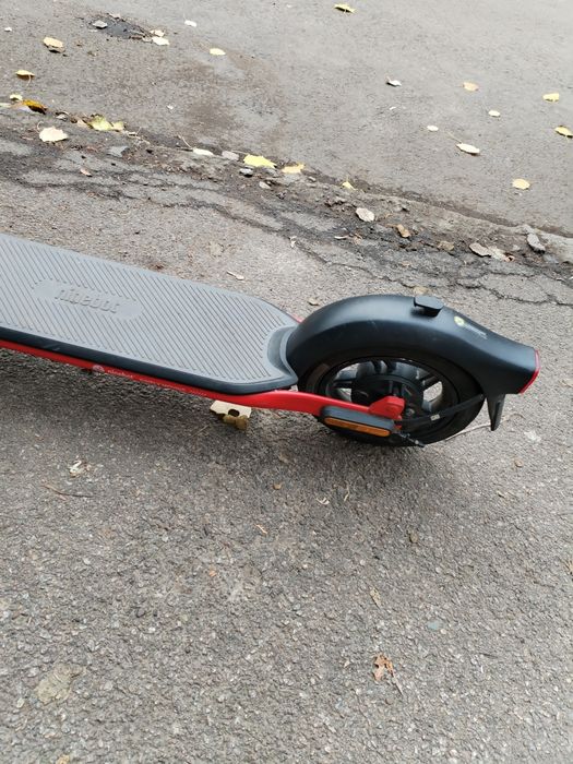 Trotineta electrica ninebot