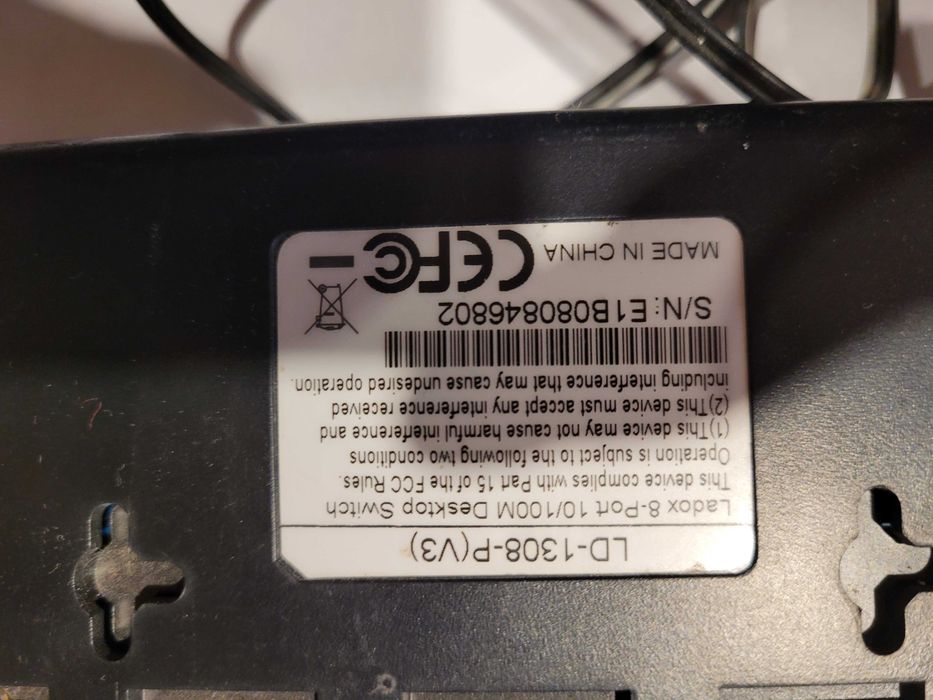 суич- swich – работещ 8 изхода