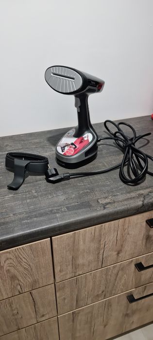 Fier de calcat TEFAL vertical