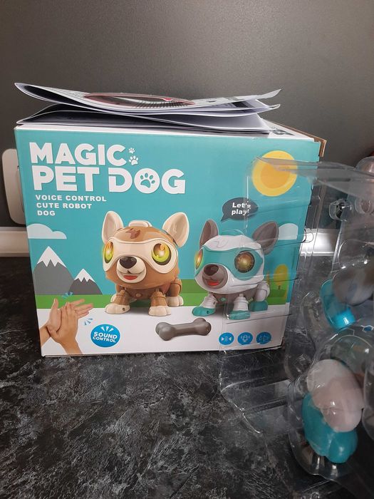 Интерактивно куче робот