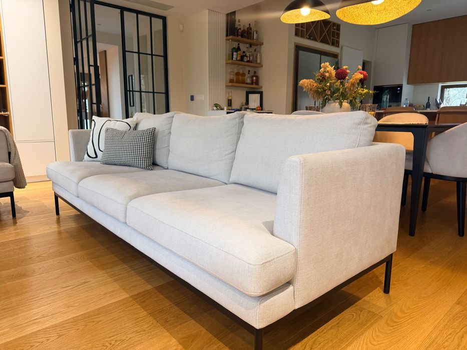 Четириместен диван