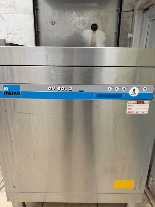 Masini profesionale de spalat vase Meiko