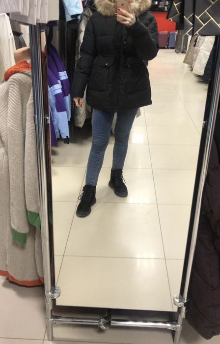 Продам куртку зимнию , цена 44-46