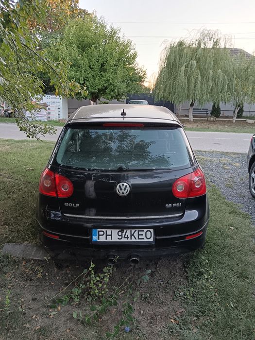 Vând Golf 5 1.6 Fsi