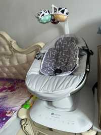 Шезлонг детский 4moms MamaRoo в отличном состоянии