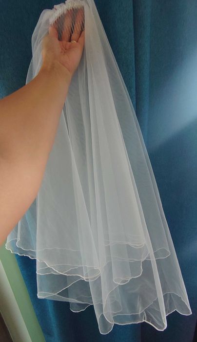 Voal alb, simplu, lungime medie