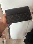 Здравейте,Продавам портмоне Louis vuitton