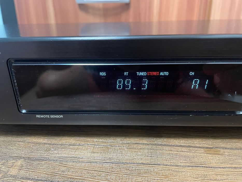 Denon TU-215RD Stereo Tuner FM/AM