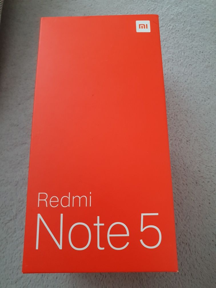 Redmi. 5..в полном порядке. Почти новый.