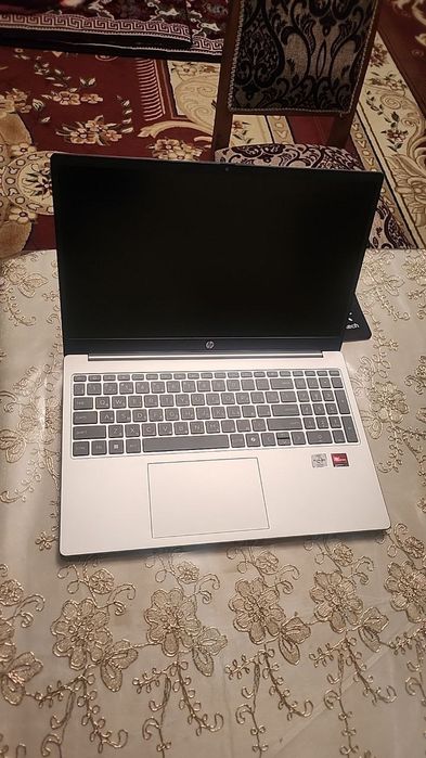 Noutbook HP yangi