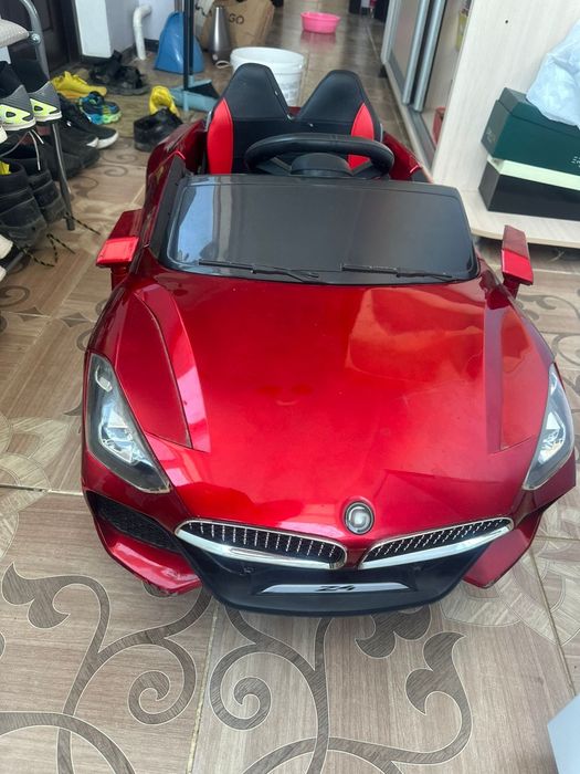 Продается машина игрушка