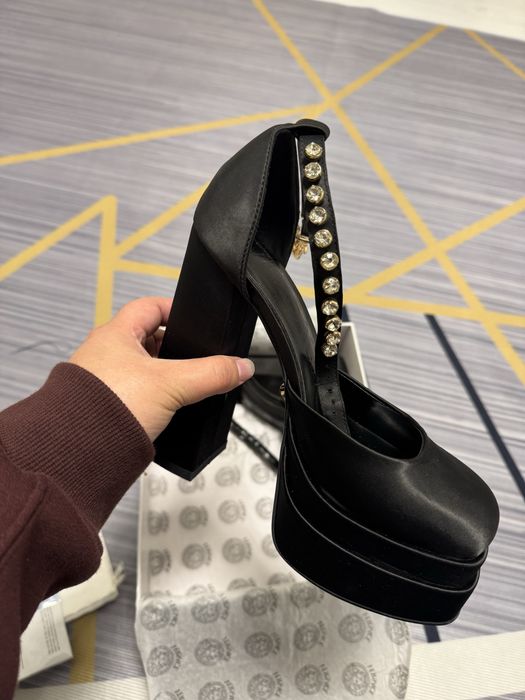 туфли версачи, в отличном состоянии