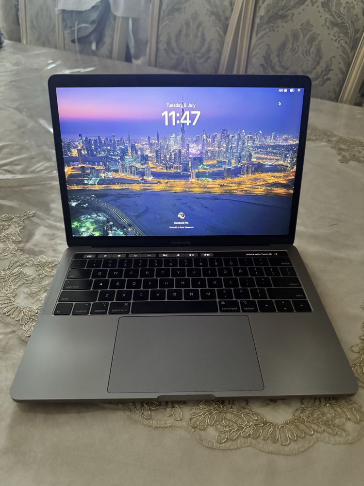 Macbook Pro 13 2019 A1989