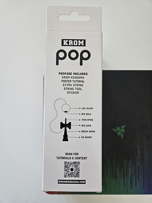 Kendama Krom Pop LOL sticky lucios alb, nou (curier)
