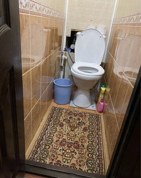 Чиланзар 9кв 3комн. Кирпич Балкон 2/6 продажа