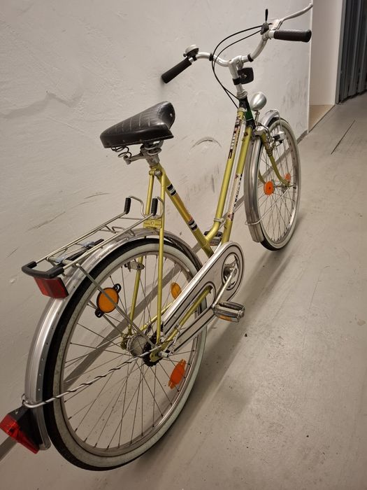 Vând bicicletã clasicã cu 3 viteze în butuc