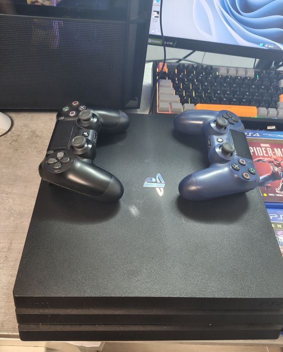 PlayStation 4 pro 1Tb