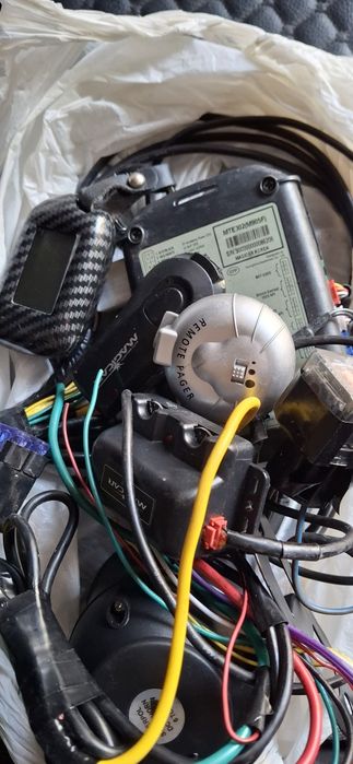 Продам Magicar 905F состояние отличное нет толко запасного пулта.