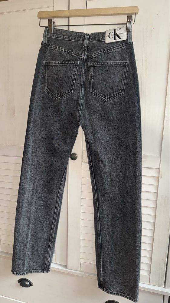 Дънки Calvin Klein