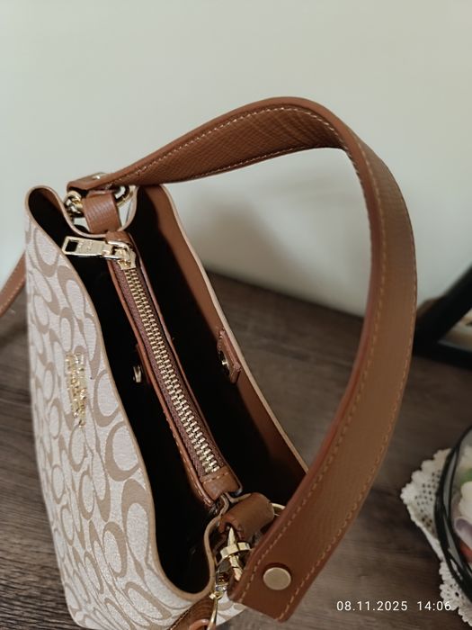 Нова дамска чанта