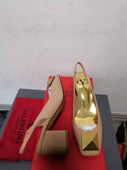 Pantofi Valentino-piele naturală-Reducere la jumătate de preț!