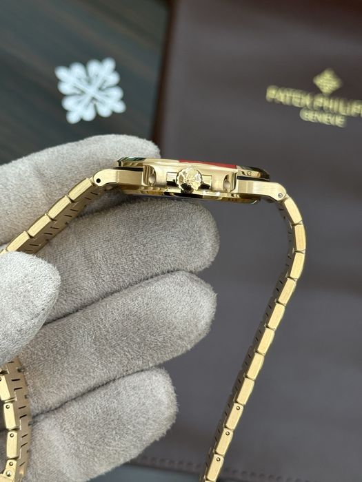 Patek Philippe Nautilus Gold