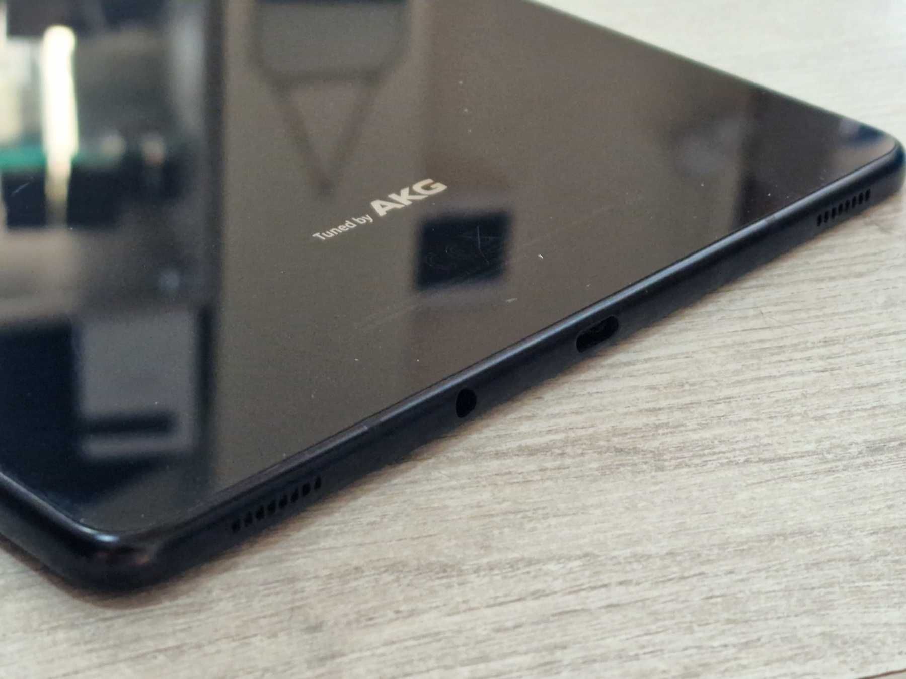 Таблет Samsung T835 Galaxy Tab S4 / 10.5 LTE / 64GB