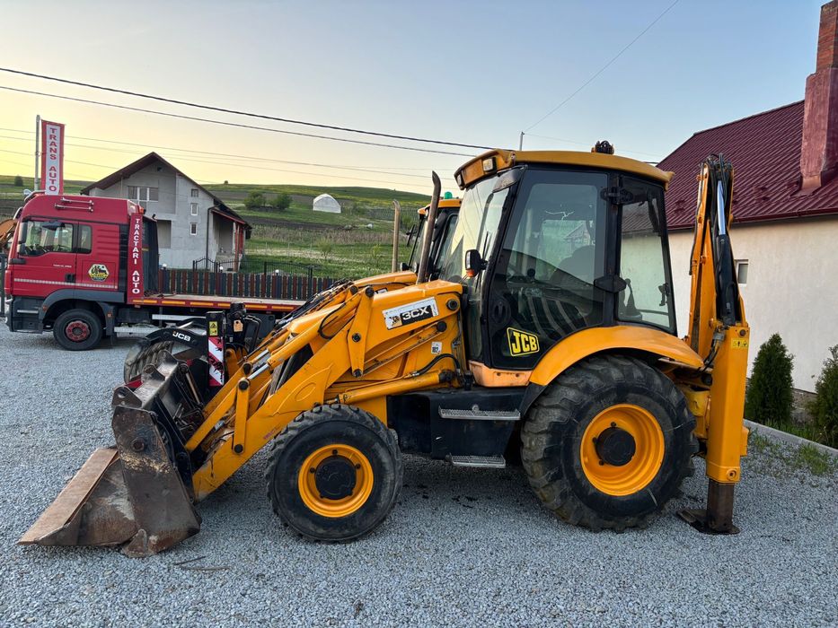 Buldoexcavator jcb 3cx 2007