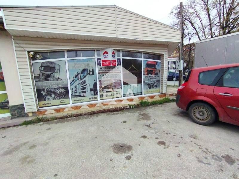 ЕКСКЛУЗИВНО! САМО В ЕРА ДРЪСТЪР! Къща с магазин в близост до ГКПП - Си