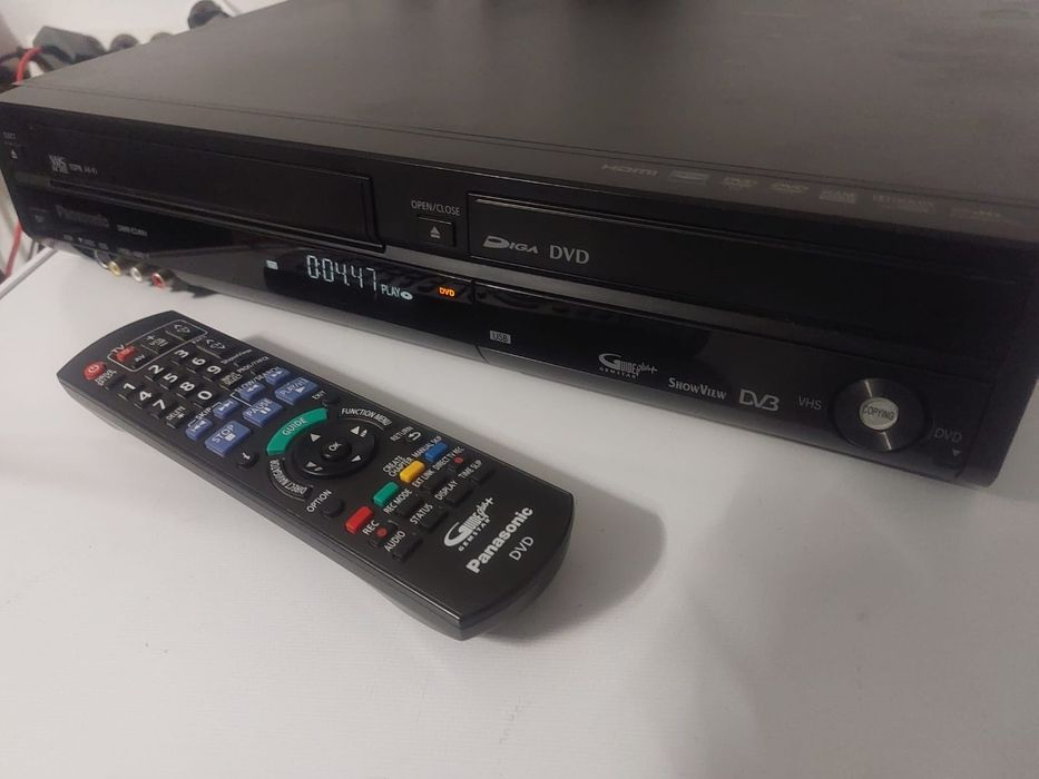 Combo Panasonic DMR EZ49 VHS-DVD impecabil