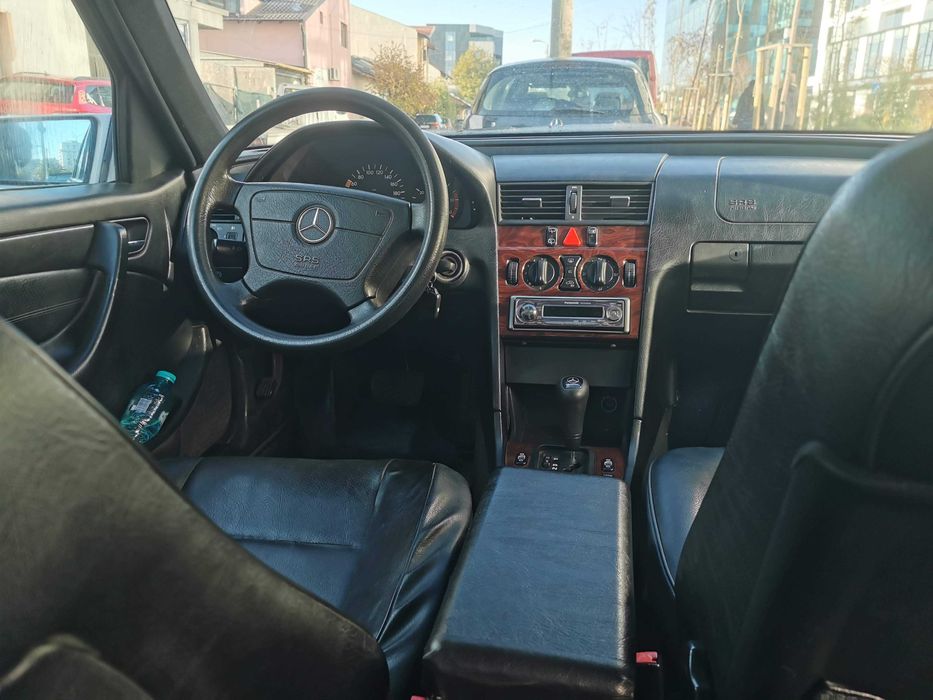 Vand Mercedes - Benz C class W202 220D break automata