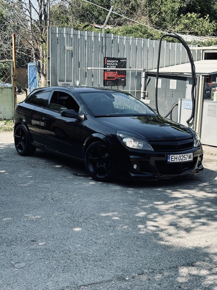 Opel Astra H GTC 1.7CDTI