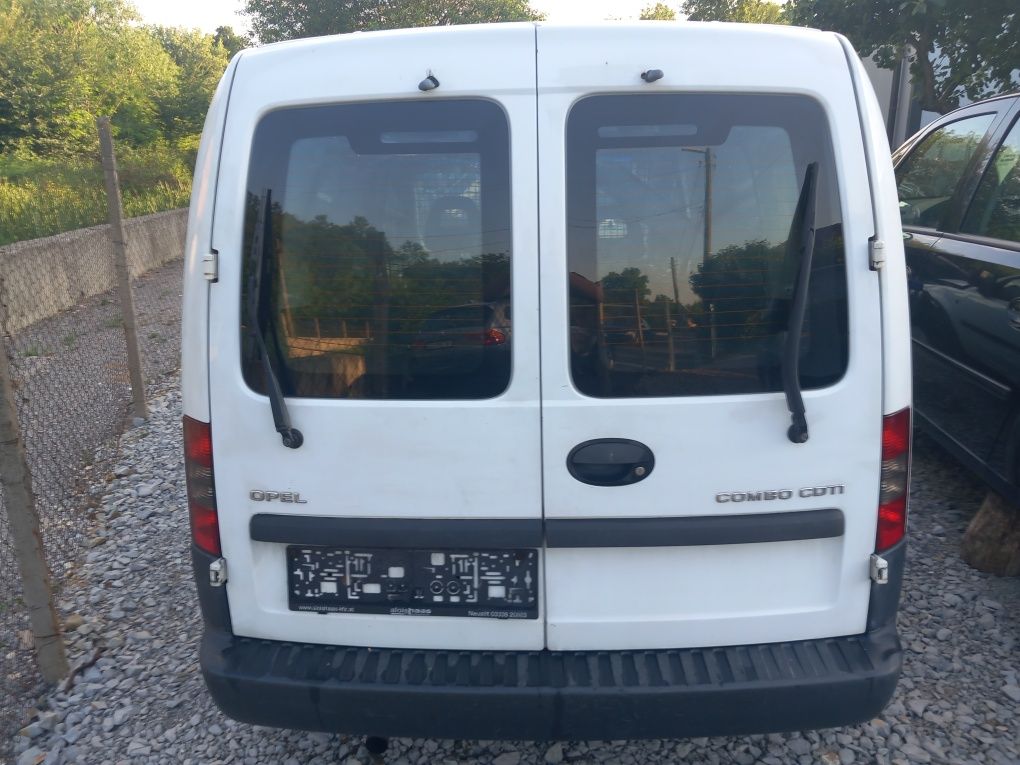 Opel Combo 1.3cdti-75кс./2010г/- на части