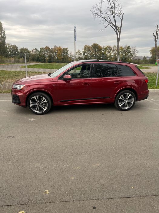 Audi Q7 7 locuri 2020