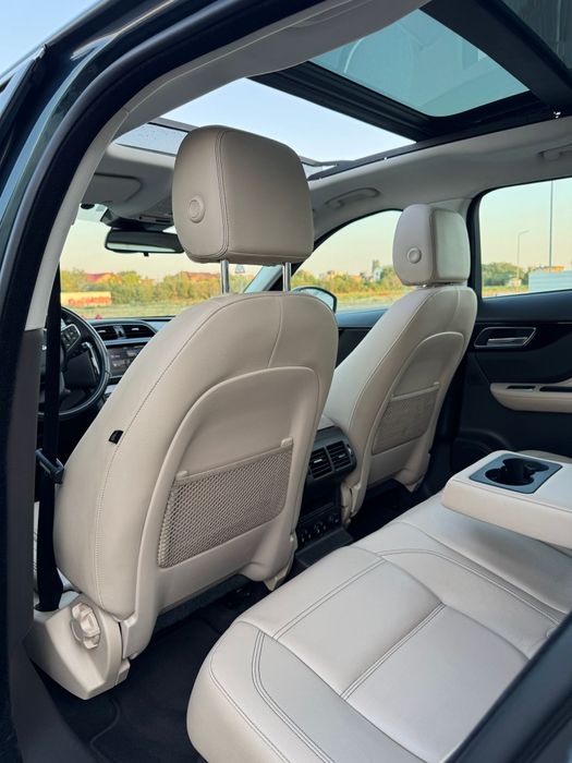 Jaguar F-Pace 20d AWD plafon panoramic Prestige