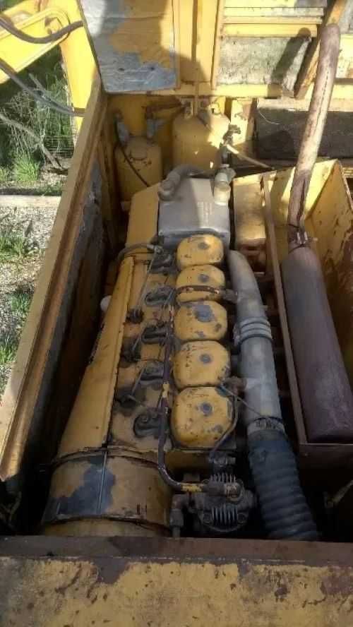 Dezmembrez Excavator pe roti Liebherr 911