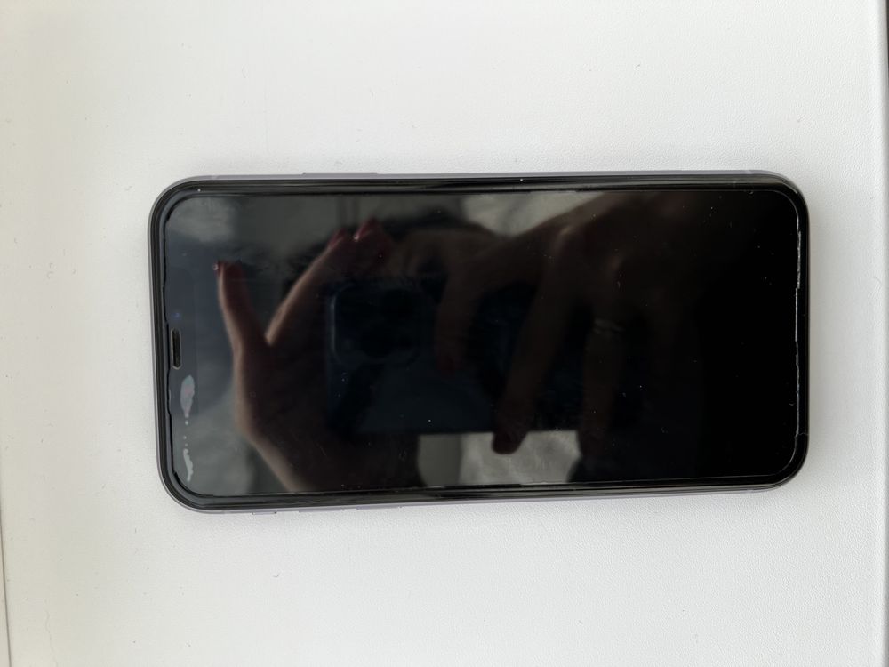 Продам iPhone 11 64Gb фиолетовый