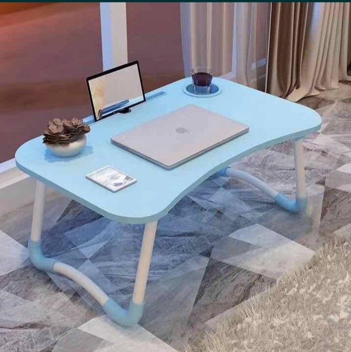 Столик можно использовать как подставку для планшета ноутбука