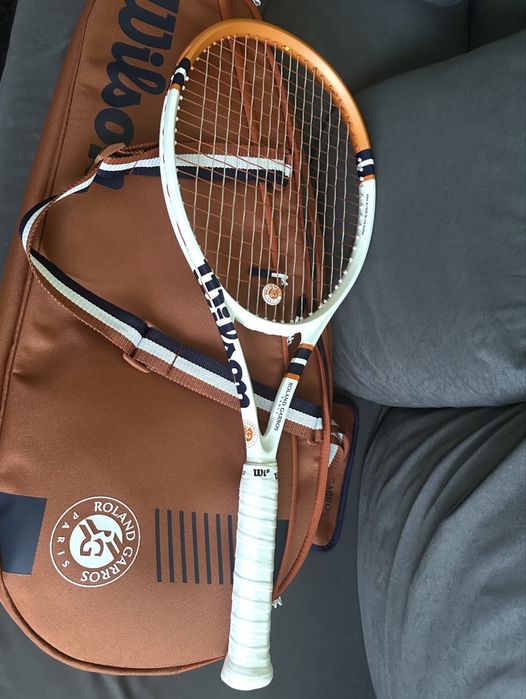 Тенис ракета Wilson Clash 100 Roland Garros Limited със сак