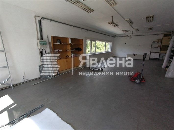 Промишлена сграда