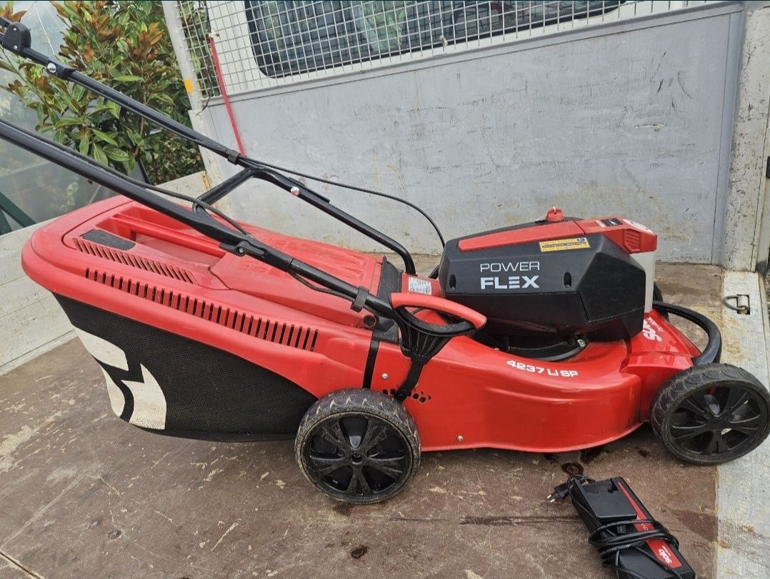 Masina de tuns iarba Flex cu acumulator 42 v