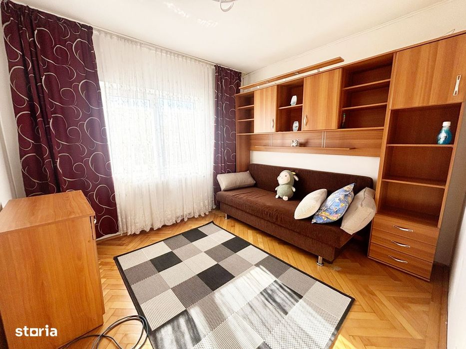 Apartament 4 camere de închiriat – Micălaca – Etaj 3