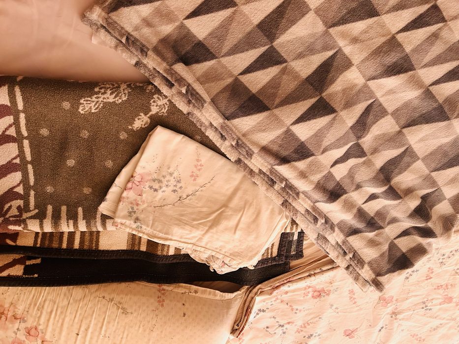 Две одеала,плик и две калъфки