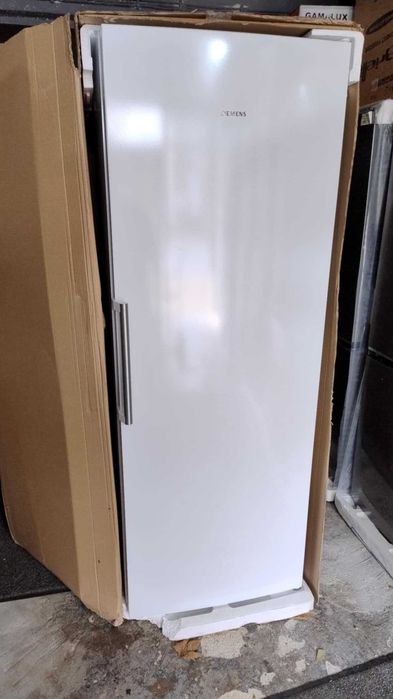 Чисто нов Вертикален Фризер Siemens-Сименс 366 л No Frost FreshSense