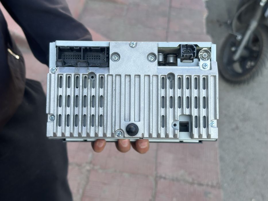 Монитор Nexia Ravon R3