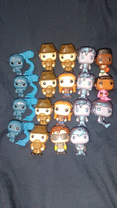 Продам фигурки Kinder Joy stranger things и обмен на Уилла обычный