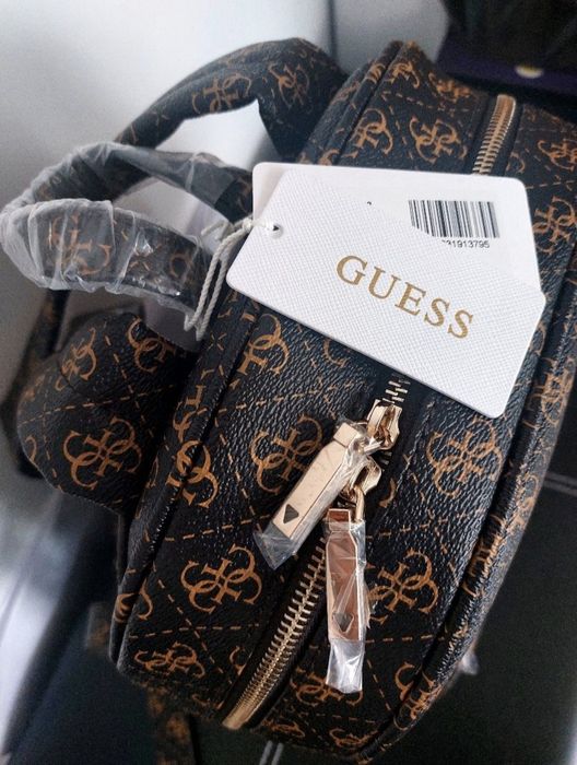 Чисто нова Раница Guess