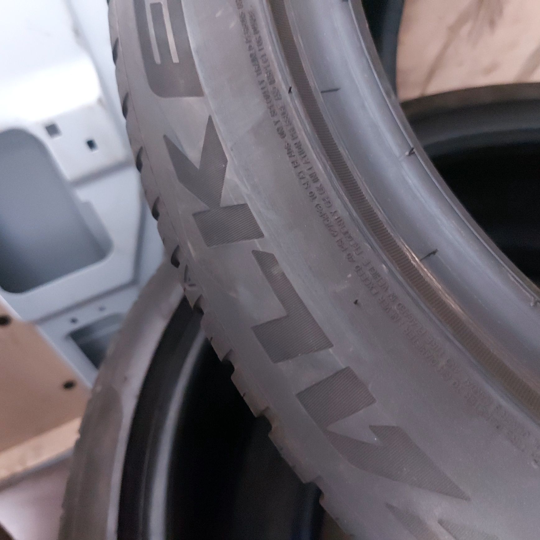255/45/18" Falken 1бр.гума
