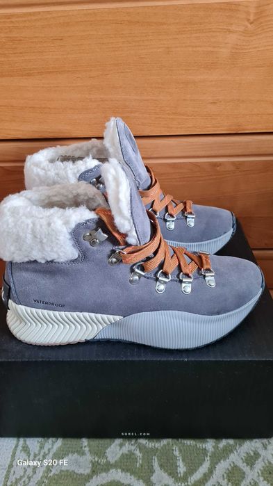 Новые   женские  ботинки Sorel, размер 37