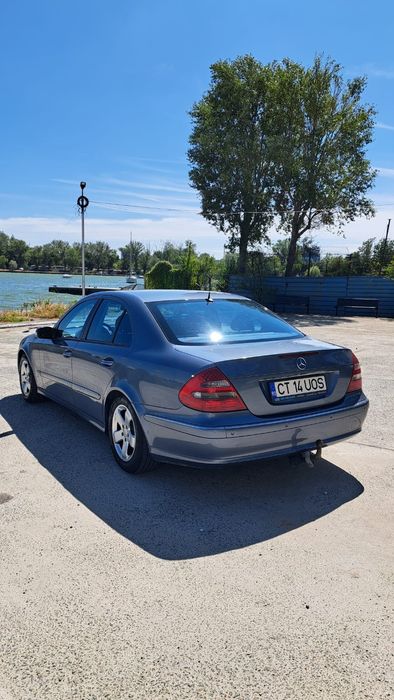 Mercedes E 220 W 211
